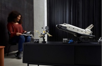 LEGO Creator Космический шаттл Дискавери НАСА 10283