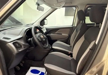 Fiat Doblo IV 1.4 16V 95KM 2017 Fiat Doblo Fiat Doblo 1.4 16V StartampStopp MyLife Family 1.4 Benzyna, zdjęcie 23