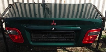 CARISMA 99-04 FACELIFT SEDAN VÍKO KUFRU ZADNÍ KUFRU G19