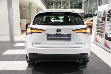 Lexus NX I SUV Facelifting 300 238KM 2018 Lexus NX 300 Elegance AWD 2.0 Benzyna 238KM, zdjęcie 3
