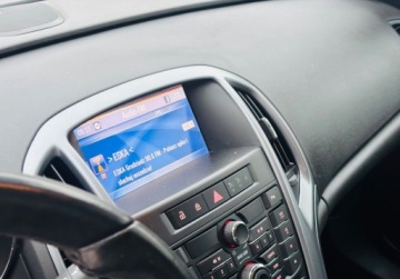 Opel Astra J Hatchback 5d 1.6 Turbo ECOTEC 180KM 2012 Opel Astra GTC 2012rBenzyn Przebieg Wyposazenie Atrakcyjny wyglad XenonZam, zdjęcie 1