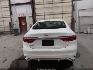 Jaguar XF II 2022 Jaguar XF JAGUAR XF SE P250 RWD AUTOMATIC 2.0 Benzyna 246KM, zdjęcie 5