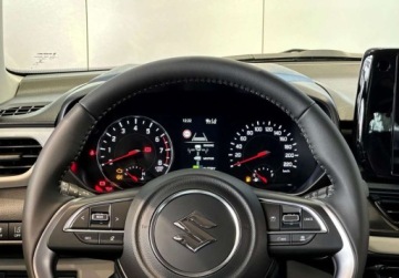 Suzuki Swift VI Hatchback Facelifting 1.2 DualJet SHVS 83KM 2026 Suzuki Swift Premium Plus 1.2 mild Hybrid CVT Flame Orange Pearl NOWY SWI, zdjęcie 27