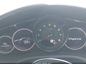 Porsche Cayenne III 2022 Porsche Cayenne Coupe Platinum Edition 2022 3.0l 3.0 Benzyna 335KM, zdjęcie 10