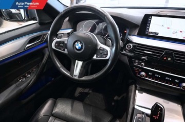 BMW Seria 5 G30-G31 Limuzyna 540i 340KM 2019 BMW Seria 5 540i xDriveFV23Adaptacyjny Reflektor LEDLED Fog lights 3.0, zdjęcie 13