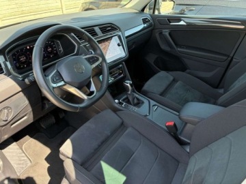 Volkswagen Tiguan II SUV Facelifting 1.5 TSI 150KM 2024 Volkswagen Tiguan .5 TSI 150KM Elegance DSG LED Matrix Virtual Kamera Andr, zdjęcie 38