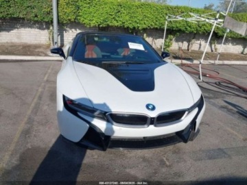 BMW i8 2019 BMW i8 WBY2Z6C55KVG98111 1.5 Benzyna 228KM, zdjęcie 2