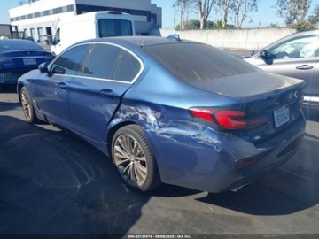 BMW Seria 5 G90-91 2023 BMW Seria 5 2023r., 3.0L 3.0 Hybryda 335KM, zdjęcie 2