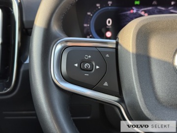 Volvo XC40 Crossover Facelifting 2.0 B3 163KM 2025 Volvo XC 40 B3 Core | Fusion Red | BLIS | Serwis A, zdjęcie 6