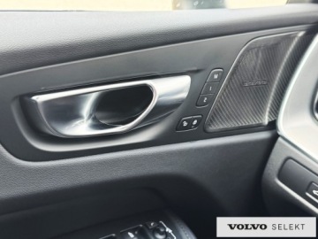 Volvo XC60 II Crossover Plug-In Facelifting 2.0 T6 350KM 2025 Volvo XC 60 XC60 T6 Plug-In Black Edition ! | AWD, zdjęcie 35