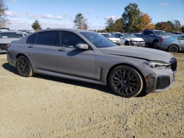 BMW Seria 7 G70 2022 BMW Seria 7 750XI 2022 4.4l 4.4 Benzyna 523KM, zdjęcie 4
