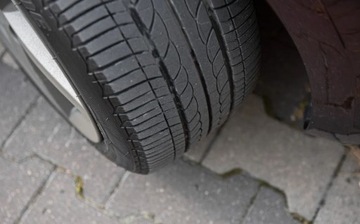 Audi A1 I Hatchback 3d 1.6 TDI 105KM 2011 Audi A1 3-drzwiowe 1.6TDI 105KM Navi Ledy Xenon Alu Pdc Po Serwsie 1.6, zdjęcie 26