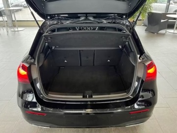 Mercedes Klasa A W177/V177 Hatchback Facelifting 1.3 200 163KM 2025 MERCEDES-BENZ A Klasa 200 AMG Line 1.3 (163KM) 2025, zdjęcie 13