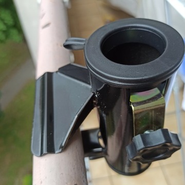 КРЕПЛЕНИЕ ОСНОВАНИЯ ДЛЯ ЗОНТА БАЛКОНА БАЛЛЮСТРАДЫ