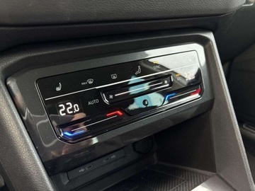 Volkswagen Tiguan II SUV Facelifting 2.0 TSI 190KM 2023 Volkswagen Tiguan Life, 2.0 TSI 190KM 4Motion, od reki 2.0 Benzyna 190KM, zdjęcie 16