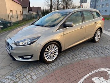 Ford Focus III Kombi Facelifting 1.0 EcoBoost 125KM 2014 navi alu 17&#039; PDC P+T climatronic, zdjęcie 13