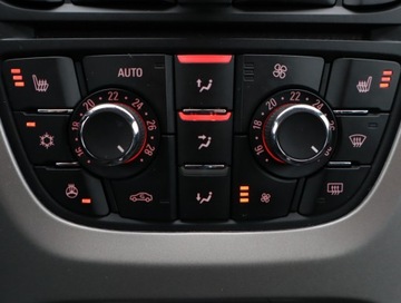 Opel Astra J GTC 1.4 Turbo ECOTEC 120KM 2013 Opel Astra 1.4 T, Klima, Klimatronic, Tempomat, zdjęcie 19