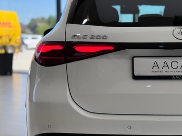 Mercedes GLC C254/X254 Coupe 2.0 200 204KM 2024 Mercedes-Benz GLC 200 GLC 200 4-Matic, 1 właścicie, zdjęcie 37