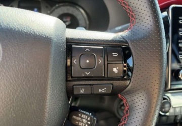Toyota Hilux VIII Podwójna kabina Facelifting 2.8 D-4D 204KM 2023 Toyota Hilux 2.8 D-4D Double Cab GR Sport 4x4 VAT 23 1 wlasciciel ASO, zdjęcie 17