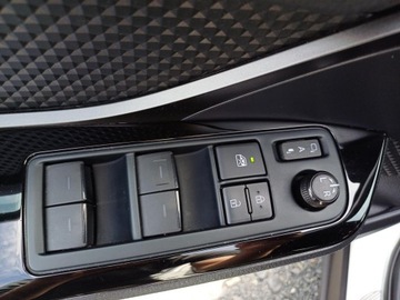 Toyota C-HR I Crossover Facelifting 1.8 Hybrid 122KM 2022 Toyota C-HR 1.8 Hybrid Style 1.8 Hybrid Style, zdjęcie 22