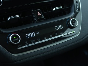 Toyota Corolla XII Sedan 1.8 Hybrid 122KM 2021 Toyota Corolla 1.8 Hybrid, Salon Polska, zdjęcie 15