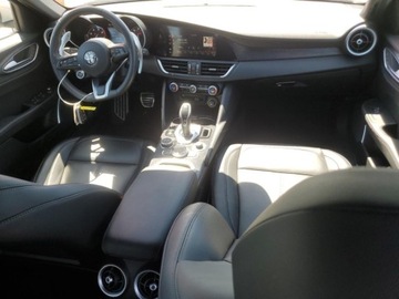 Alfa Romeo Giulia II Sedan Facelifting 2.0 Turbo 280KM 2022 Alfa Romeo Giulia 2022 2.0l 2.0 Benzyna 280KM, zdjęcie 8