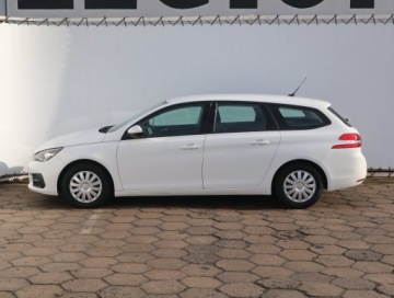 Peugeot 308 II SW Facelifting 1.2 PureTech 110KM 2018 Peugeot 308 1.2 PureTech, Klima, Tempomat, zdjęcie 2