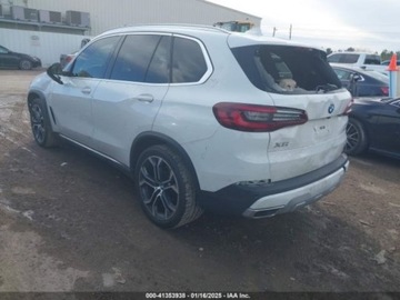 BMW X5 G05 2022 BMW X5 2022 BMW X5 SDRIVE40I 3.0 Benzyna 335KM, zdjęcie 3