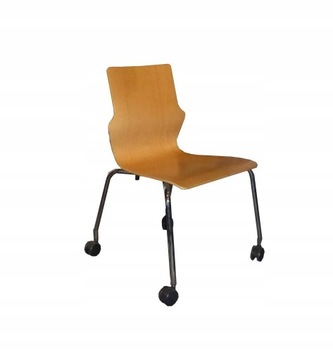 Оригинальный дизайн, массивный стул New Style.