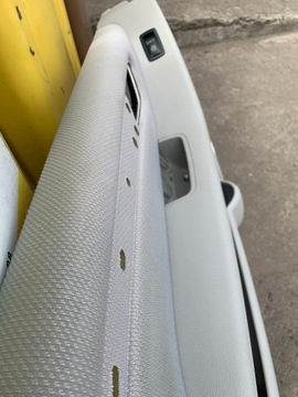 MERCEDES B CLASS W245 BACON, СВЕТЛАЯ ОБИВКА ДВЕРЕЙ