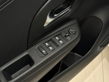 Opel Corsa F Hatchback 5d 1.2 Turbo 100KM 2022 Opel Corsa Elegance / LED / Kamera cofania / Andro, zdjęcie 18