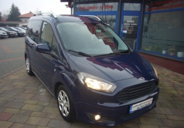 Ford Tourneo Courier I Mikrovan 1.5 TDCi 75KM 2017 Ford Tourneo Courier Ford Tourneo Courier Salon PL - serwis 1.5 Diesel 75KM, zdjęcie 4