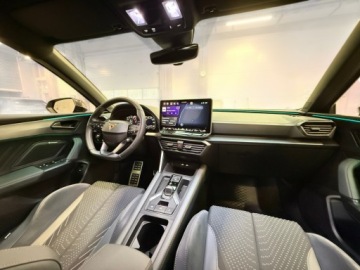 Cupra Leon II Sportstourer Facelifting 2.0 TSI 333KM 2024 Cupra Leon Sportstourer VZ 2.0 TSI 333 KM 7-biegow, zdjęcie 29