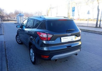 Ford Kuga II SUV Facelifting 1.5 EcoBoost 150KM 2018 Ford Kuga Salon Polska, Serwis ASO, Nowy rozrzad i pompa wody 1.5 Benzyna, zdjęcie 1