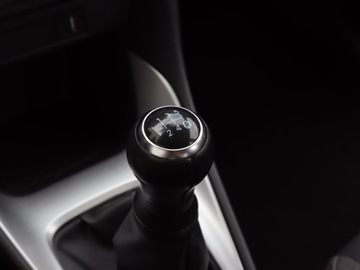 Toyota Yaris IV Hatchback 1.0 VVT-i 72KM 2021 Toyota Yaris 1.0 VVT-i, Salon Polska, zdjęcie 15