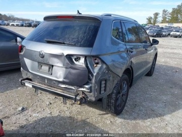 Volkswagen Tiguan II 2022 Volkswagen Tiguan 2022 Volkswagen Tiguan 2.0T SE FWD 2.0 Benzyna 184KM, zdjęcie 4