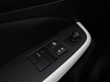 Suzuki Swift VI Hatchback Facelifting 1.2 DualJet SHVS 83KM 2021 Suzuki Swift mHEV klima tempomat, zdjęcie 30