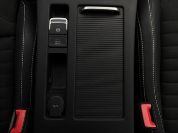 Volkswagen Passat B8 Limousine Facelifting 2.0 TSI 190KM 2021 Volkswagen Passat VW Passat 2.0 TSI 190KM DSG Elegance Premium 2.0 190KM, zdjęcie 32