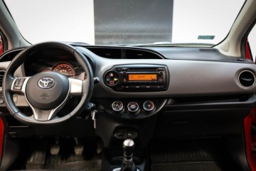 Toyota Yaris III Hatchback 5d Facelifting 1.33 Dual VVT-i 99KM 2016 Toyota Yaris 1.3 Benzyna*Salon Polska, zdjęcie 11