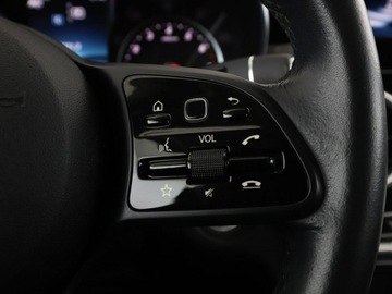 Mercedes Klasa C W205 Kabriolet Facelifting 1.5 200 184KM 2019 Mercedes C 200 FV23% mHEV automat full LED navi, zdjęcie 30