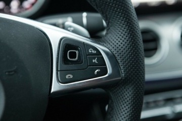 Mercedes Klasa E W213 Limuzyna 2.0 220d 194KM 2016 Mercedes-Benz Klasa E E220d Salon Polska Autotrade Mercedes-Benz 2.0, zdjęcie 21