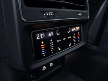 Audi Q8 SUV 3.0 50 TDI 286KM 2025 Audi Q8 Matrix Hak Panoramiczny dach 2 komplety kol Kamery 360 Gwarancja 2, zdjęcie 11