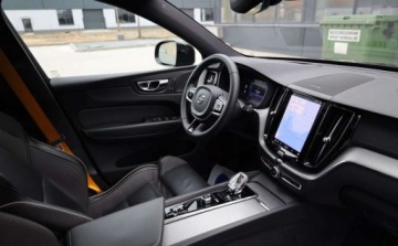 Volvo XC60 II Crossover Plug-In Facelifting 2.0 T8 455KM 2022 Volvo XC 60 Volvo XC 60 T8 AWD Polestar Engineered 2.0 Hybryda Plug-in, zdjęcie 25