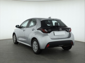 Toyota Yaris IV Hatchback 1.5 Dynamic Force 125KM 2023 Toyota Yaris 1.5 VVT-i, Salon Polska, zdjęcie 3