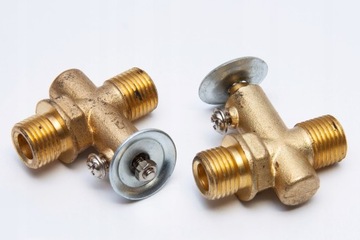 КРЫШКА ТОПЛИВНОГО КРЫШКИ URSUS C-330 C-360 50552110