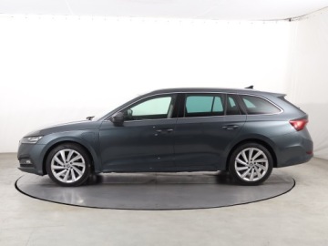 Skoda Octavia IV 2021 Skoda Octavia 1.4 TSI iV, Salon Polska, zdjęcie 2