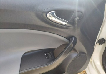 Seat Ibiza IV Hatchback 5d Facelifting 1.4 85KM 2014 Seat Ibiza 1,4Mpi Zadbany 1.4 Benzyna 84KM, zdjęcie 15