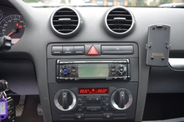 Audi A3 8P Hatchback 3d 2.0 FSI 150KM 2005 Audi A3 Sportback 8P 2.0 Benzyna, 5-Drzwi, Zarejestrowany, 150 KM, 6-Biego, zdjęcie 26
