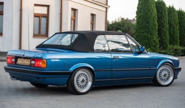 BMW Seria 3 E36 Sedan 325 i 192KM 1992 BMW Seria 3 3.0 i 231KM Skora BBS 2.5 Benzyna 192KM, zdjęcie 4