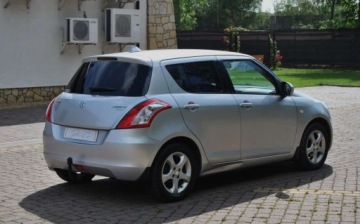 Suzuki Swift V Hatchback 5d 1.2 VVT 94KM 2011 Suzuki Swift GWARANCJA, 1.2 Benzyna 94KM, ISOFIX, Ladnie utrzymany, Po opl, zdjęcie 2